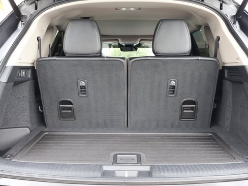 Used 2022 Acura MDX SH-AWD image 22