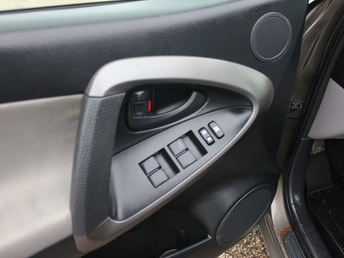 Used 2009 Toyota RAV4 4WD image 29