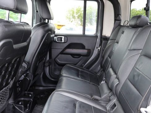 Used 2021 Jeep Gladiator Mojave AWD/4WD image 17