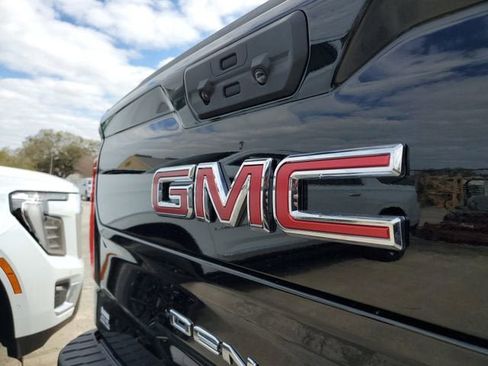New 2026 GMC Sierra 1500 Denali w/ Denali Reserve Package AWD/4WD image 7