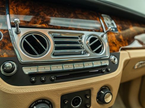 Used 2013 Rolls-Royce Ghost image 87