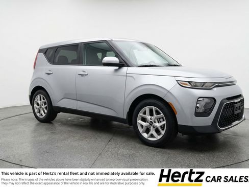 Used 2025 Kia Soul LX w/ LX Technology Package FWD image 1