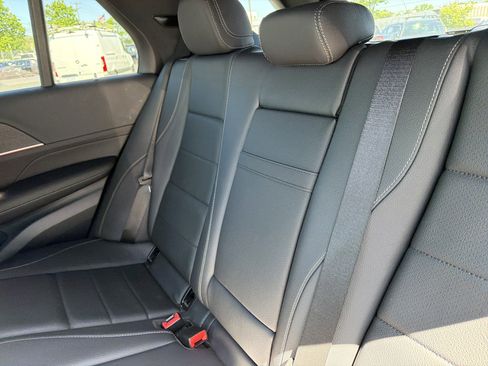 Certified 2025 Mercedes-Benz GLE 350 4MATIC image 33