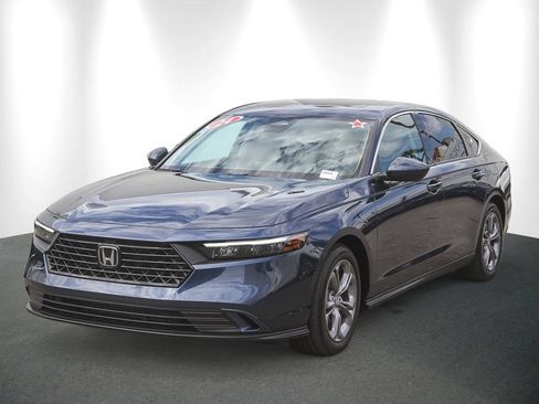 Used 2024 Honda Accord EX image 3