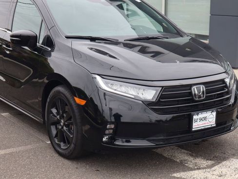 Used 2023 Honda Odyssey Sport image 4