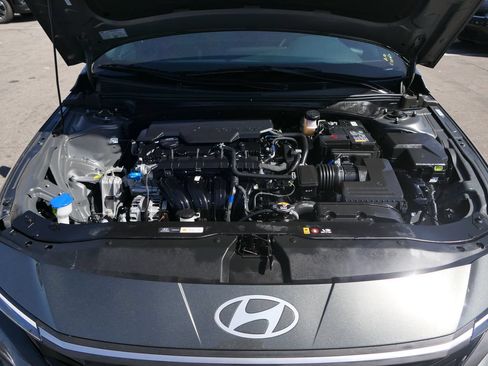 Used 2025 Hyundai Elantra Sport FWD image 25