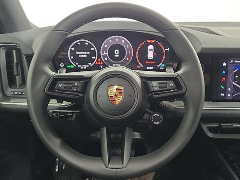 New 2026 Porsche Cayenne image 14