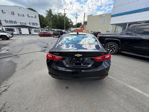 Used 2024 Chevrolet Malibu LT w/ LPO, Floor Liner Package FWD image 4