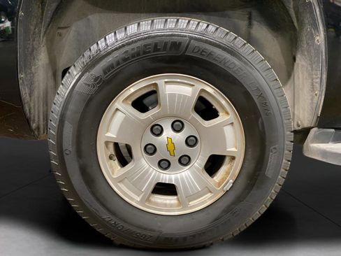 Used 2010 Chevrolet Tahoe LS w/ Interior Plus Package image 21