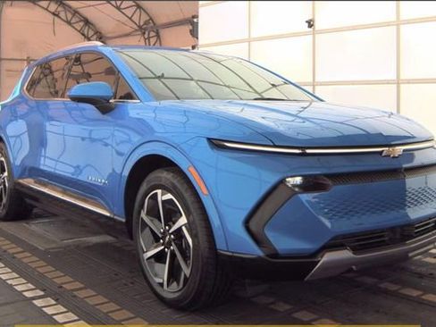 Used 2025 Chevrolet Equinox EV LT w/ Convenience Package image 1