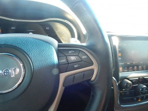 Used 2015 Jeep Grand Cherokee Limited w/ Luxury Group II AWD/4WD image 15