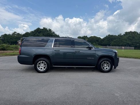 Used 2019 GMC Yukon XL SLT w/ Open Road Package RWD image 6