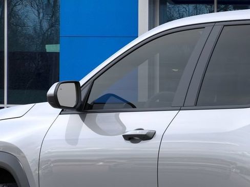 New 2027 Chevrolet Equinox LT FWD image 12
