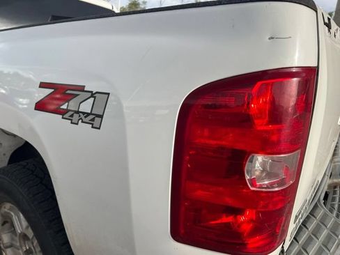 Used 2008 Chevrolet Silverado 1500 LT w/ Power Pack Plus AWD/4WD image 11