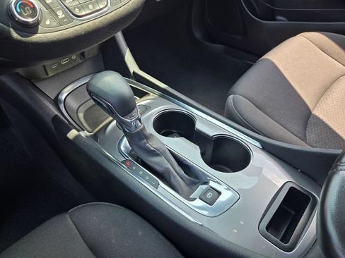 Used 2024 Chevrolet Malibu LT FWD image 18