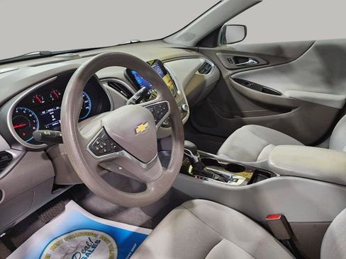 Used 2023 Chevrolet Malibu LS FWD image 12