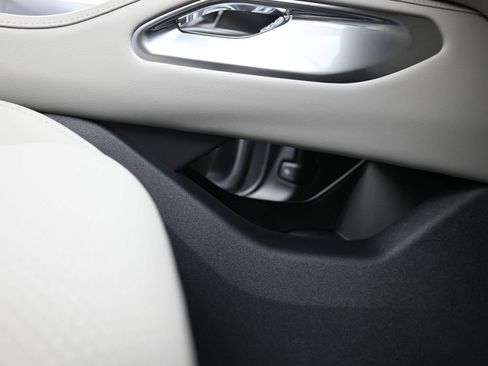 New 2026 Lincoln Nautilus Premier w/ Equipment Group 102A image 35