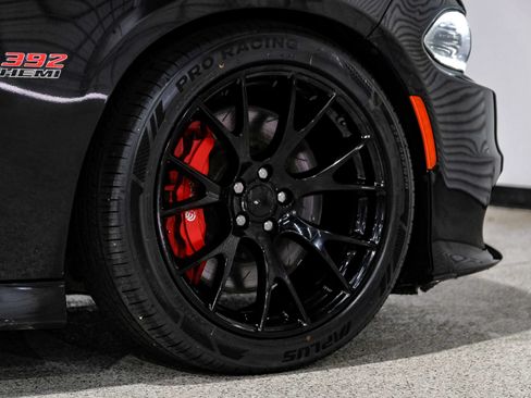 Used 2016 Dodge Charger SRT w/ Harman/Kardon Audio Group RWD image 68