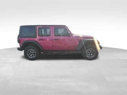 Used 2024 Jeep Wrangler Unlimited Rubicon w/ Convenience Group AWD/4WD image 11