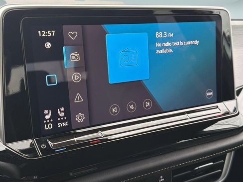 Certified 2024 Volkswagen Atlas Cross Sport SE AWD/4WD image 22