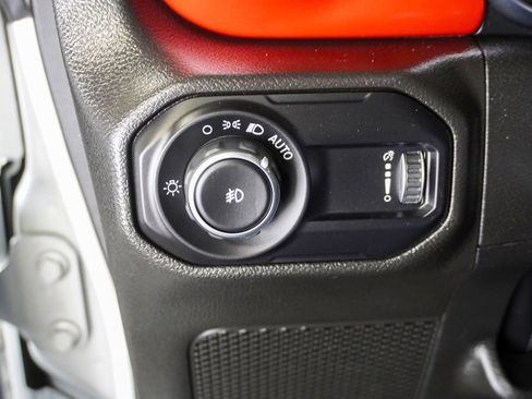 Used 2023 Jeep Wrangler Rubicon image 26