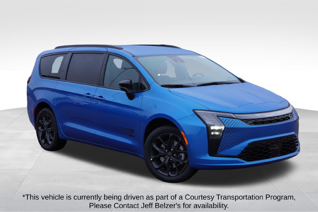 New 2027 Chrysler Pacifica Select AWD/4WD image 1