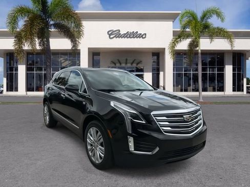 Used 2019 Cadillac XT5 Premium Luxury image 3