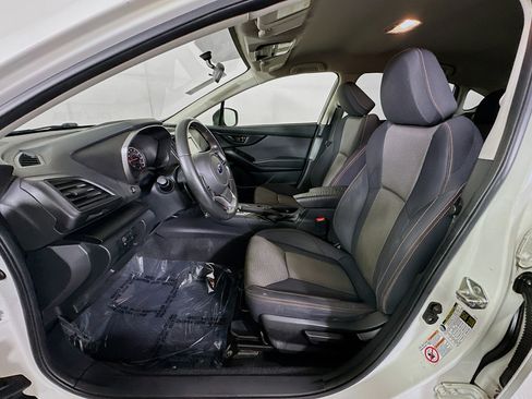 Used 2019 Subaru Crosstrek 2.0i Premium image 12