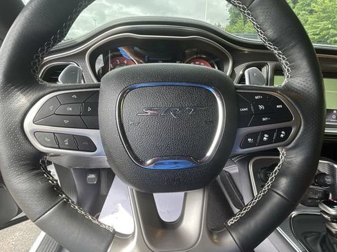 Used 2021 Dodge Challenger SRT Hellcat RWD image 11