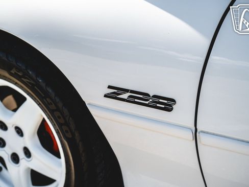 Used 1997 Chevrolet Camaro Z28 w/ Preferred Equipment Group 2 RWD image 35