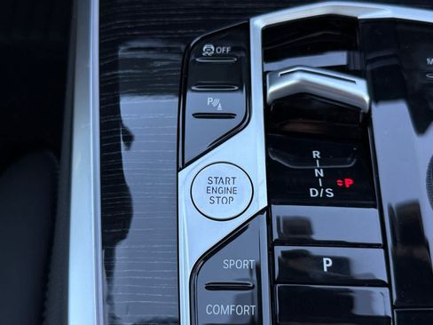 New 2026 BMW X5 xDrive40i AWD/4WD image 28