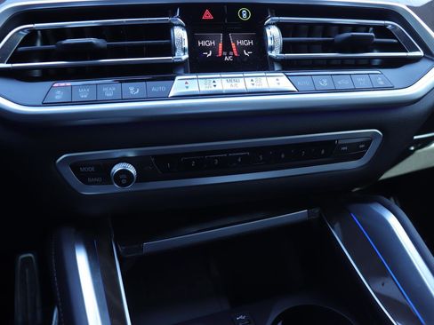 Used 2023 BMW X6 M50i w/ Executive Package image 38