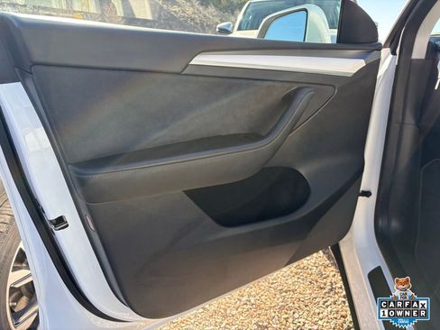 Used 2023 Tesla Model Y Long Range image 14