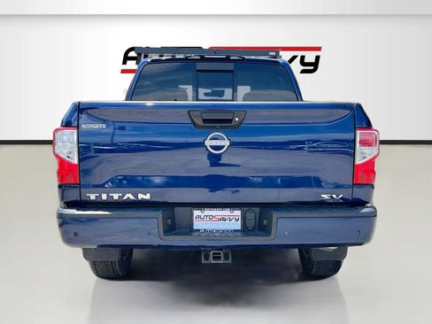 Used 2023 Nissan Titan SV w/ SV Convenience Package RWD image 6