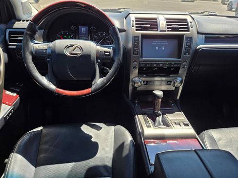Used 2017 Lexus GX 460 Premium w/ Premium Package AWD/4WD image 24