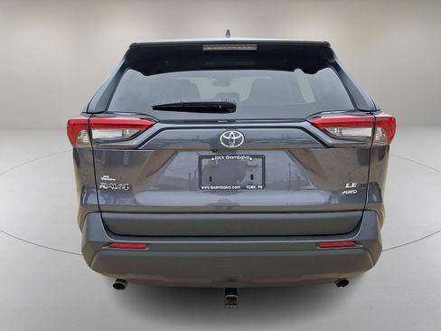 Used 2024 Toyota RAV4 LE AWD/4WD image 9