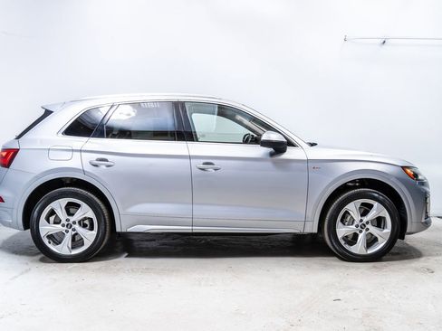 Used 2023 Audi Q5 2.0T Premium Plus w/ Premium Plus Package AWD/4WD image 8