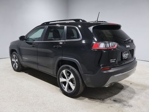 Used 2022 Jeep Cherokee Limited image 4