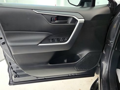 Certified 2025 Toyota RAV4 LE FWD image 30