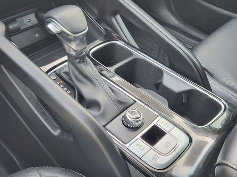 Used 2022 Kia Telluride S FWD image 19