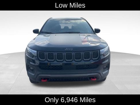 Used 2024 Jeep Compass Trailhawk w/ Trailhawk Elite Group AWD/4WD image 2