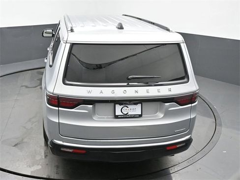 Used 2024 Jeep Wagoneer L Series II w/ Flexible Seating Group image 44