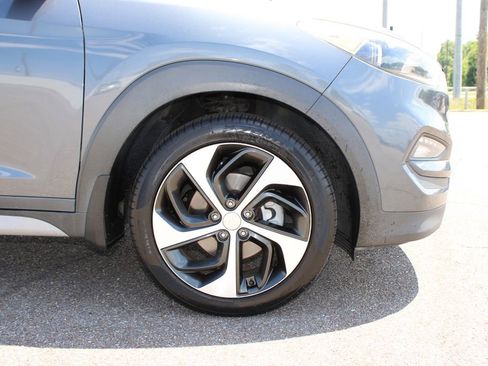 Used 2018 Hyundai Tucson Value w/ Cargo Package FWD image 5