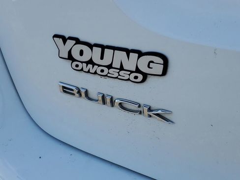 Used 2018 Buick Encore Preferred FWD image 31