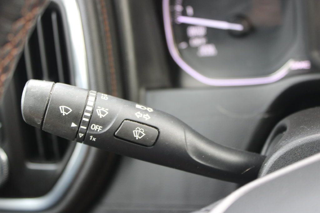Used 2021 GMC Sierra 1500 AT4 w/ AT4 Preferred Package AWD/4WD image 43
