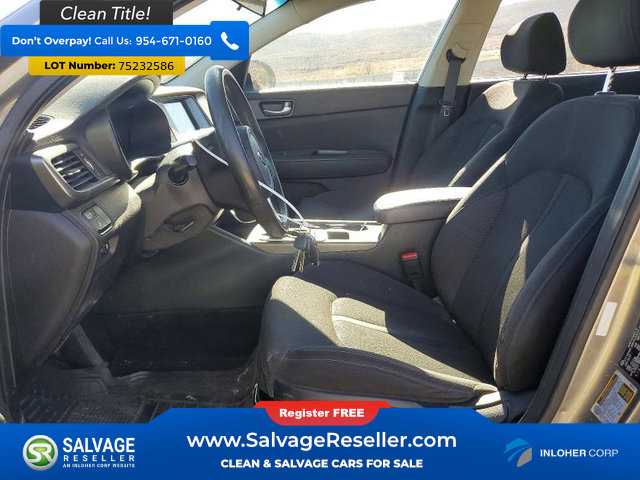 Used 2018 Kia Optima LX FWD image 9