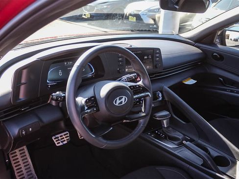 Certified 2025 Hyundai Elantra Sport w/ Cargo Package image 22