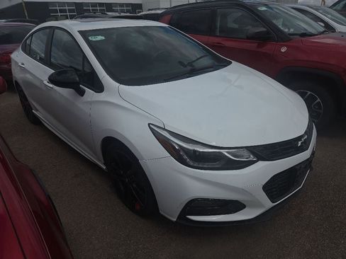 Used 2017 Chevrolet Cruze LT w/ Sun And Sound Package FWD image 1
