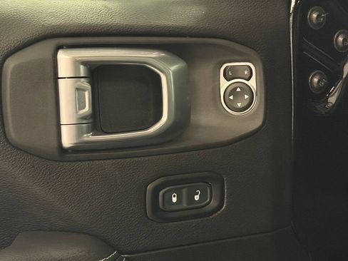 Used 2023 Jeep Wrangler Unlimited Sahara w/ Cold Weather Group AWD/4WD image 13