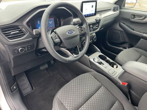 Used 2023 Ford Escape Active image 5